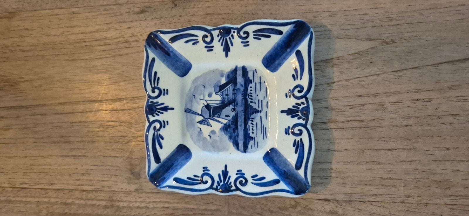 Delfts Blauw Asbakje met Molen Decoratie, Antiek en Kunst, Ophalen of Verzenden