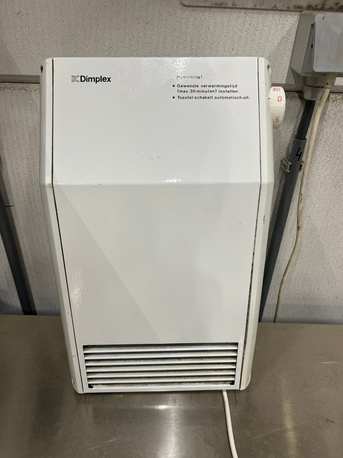Elektronische verwarming, Doe-het-zelf en Verbouw, 30 tot 80 cm, Radiator, Minder dan 60 cm, Ophalen of Verzenden