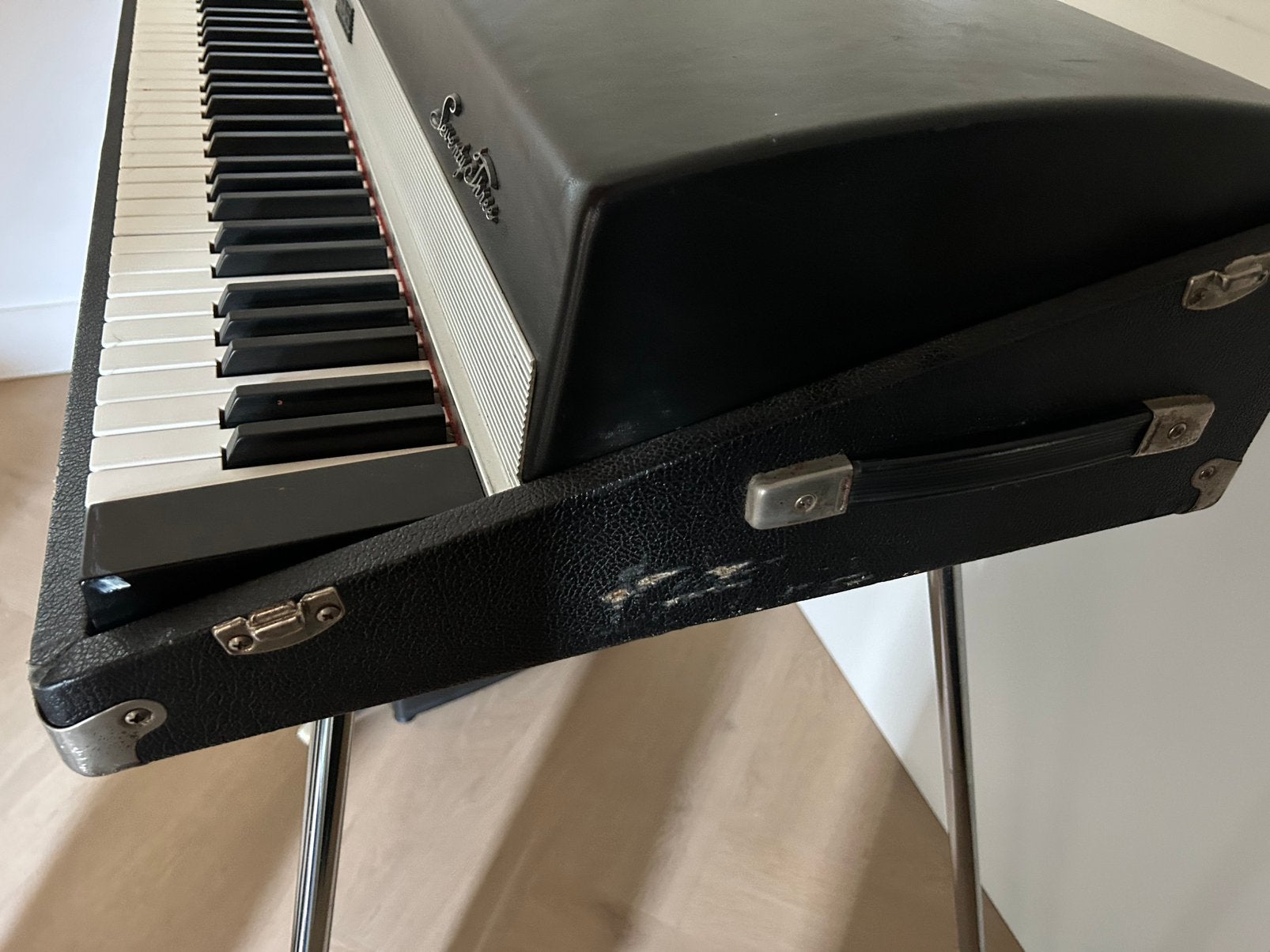 Foto 13 van Rhodes Mark I 73 – Vintage elektrische piano