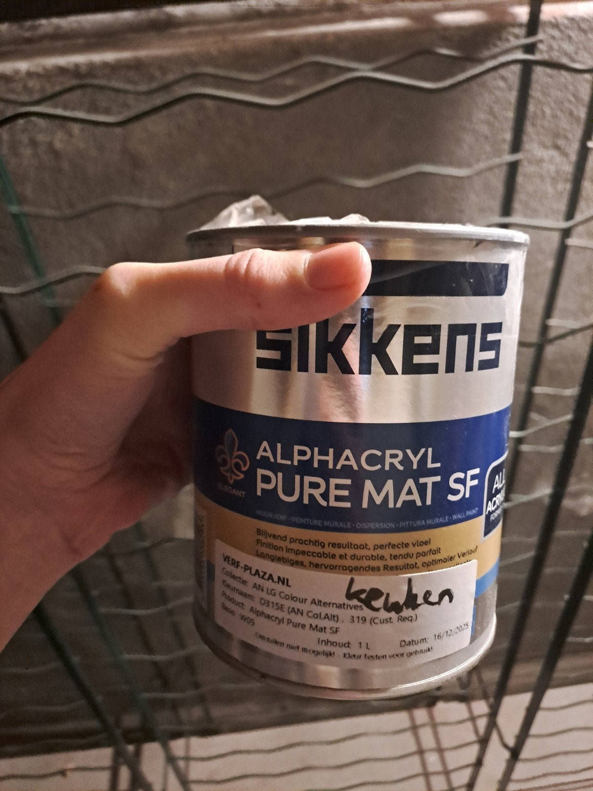 Sikkens alphacryl pure mat sf verf 1 liter (travertine 319), Overige kleuren, Nieuw, Ophalen of Verzenden, Verf