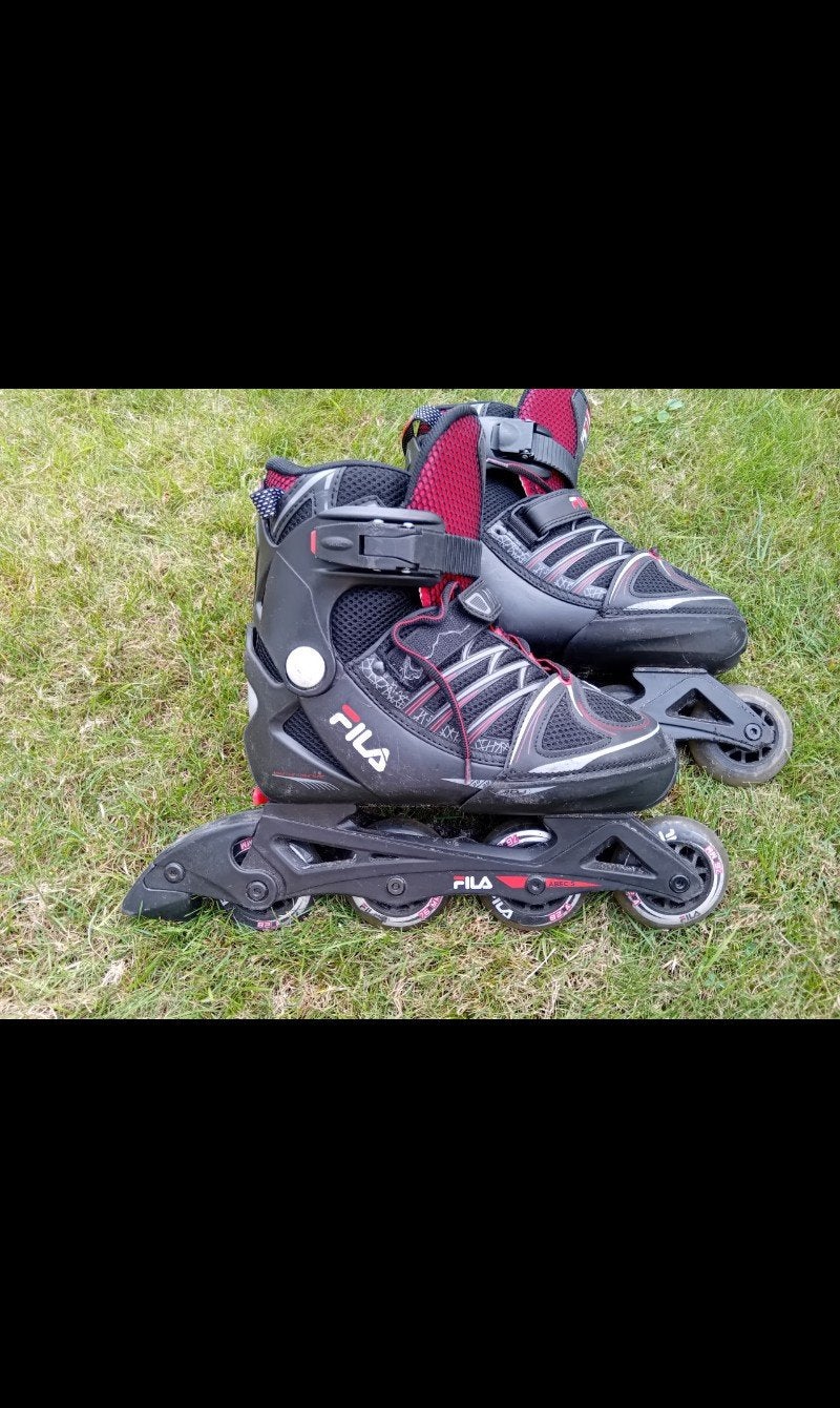 skeelers - 2 paar, Kinderen, Ophalen of Verzenden, Inline skates 4 wielen, Verstelbaar