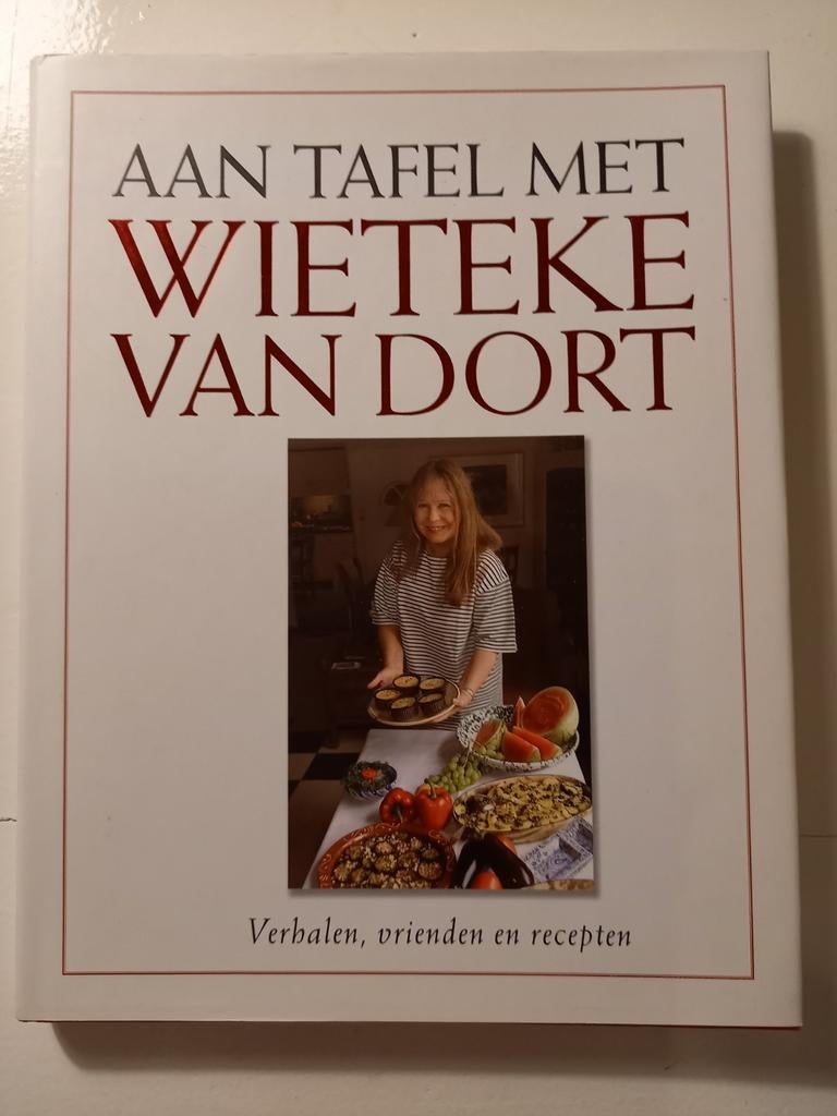 w12 Aan Tafel met Wieteke van Dort - Kookboek met verhalen, Boeken, Wieteke van Dort, Ophalen of Verzenden, Zo goed als nieuw