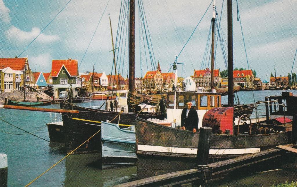 18334 Volendam  Noord-Holland Oude vissersboot schuit, Verzenden, 1920 tot 1940, Ongelopen, Noord-Holland