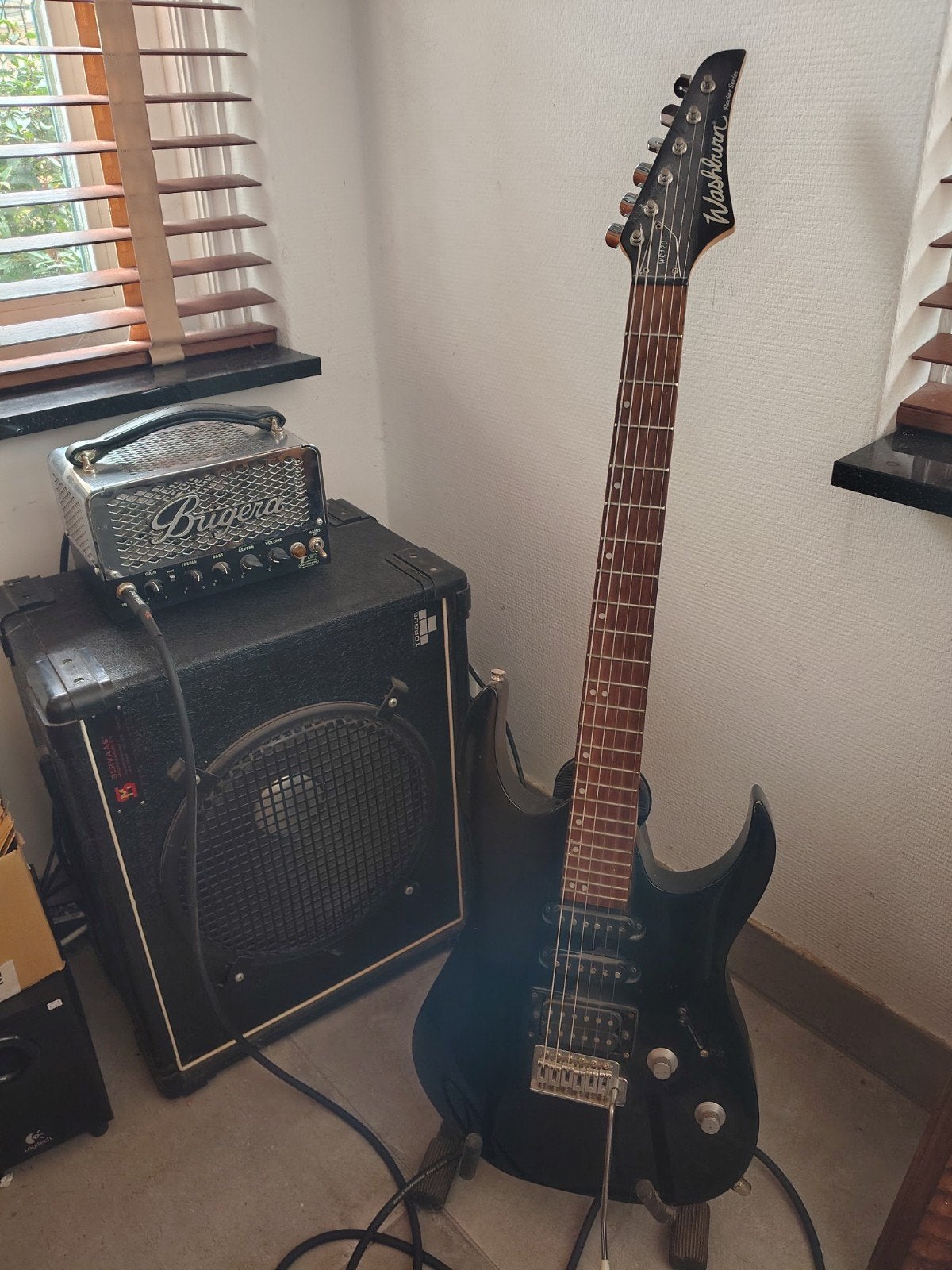 Washburn gitaar, Bughera versterker, Gebruikt, Met versterker, Solid body, Ophalen