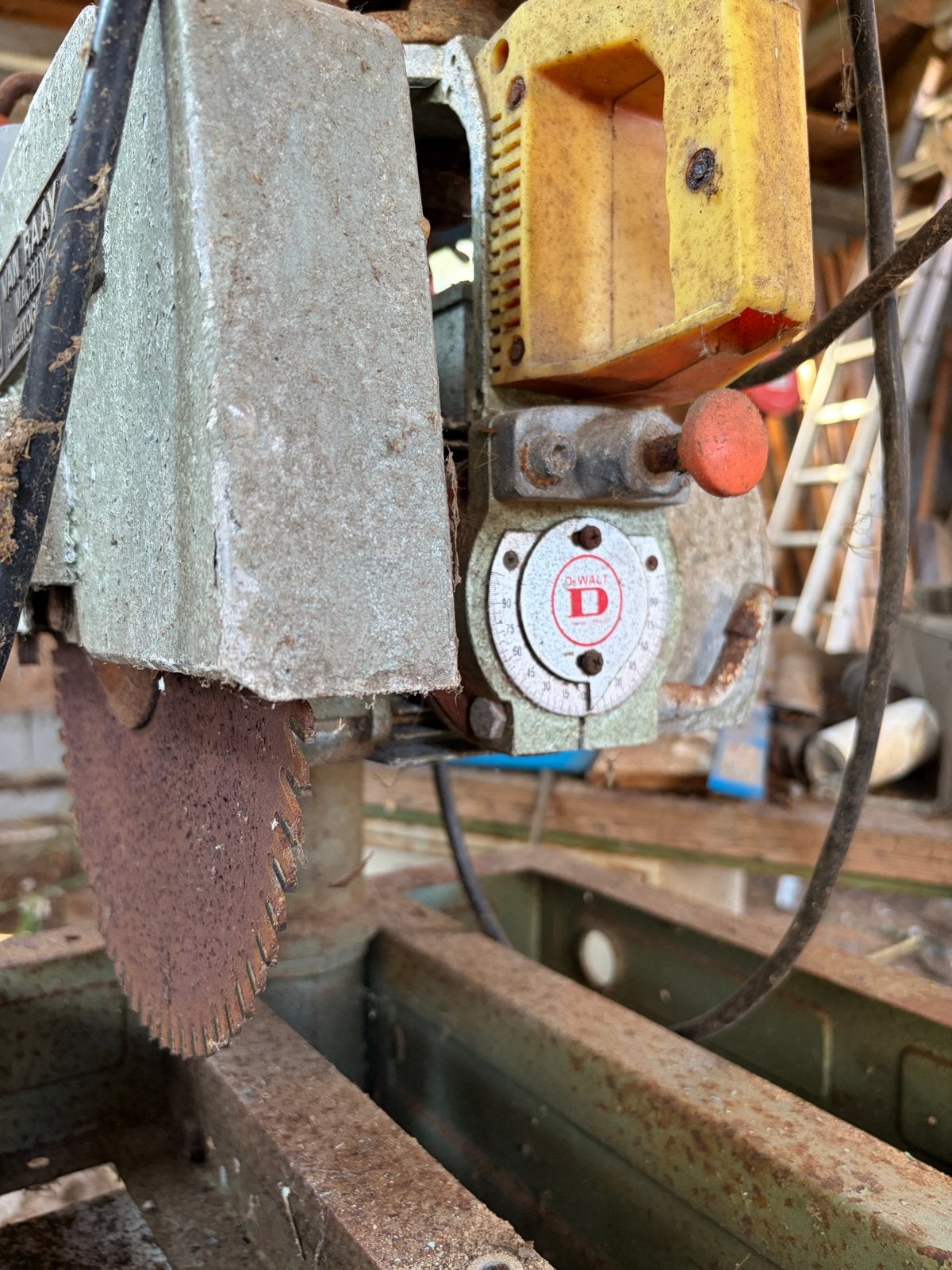 DeWalt DW 110 Power Shop Radiaalzaag - Werkt naar behoren, Ophalen, Gebruikt, Afkortzaag