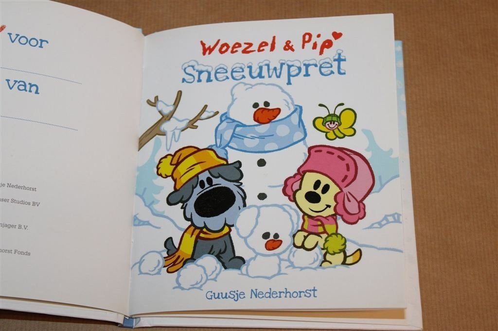 Sneeuwpret — Woezel en Pip Prentenboek, Winter in Tovertuin, Boeken, Ophalen of Verzenden, Gelezen