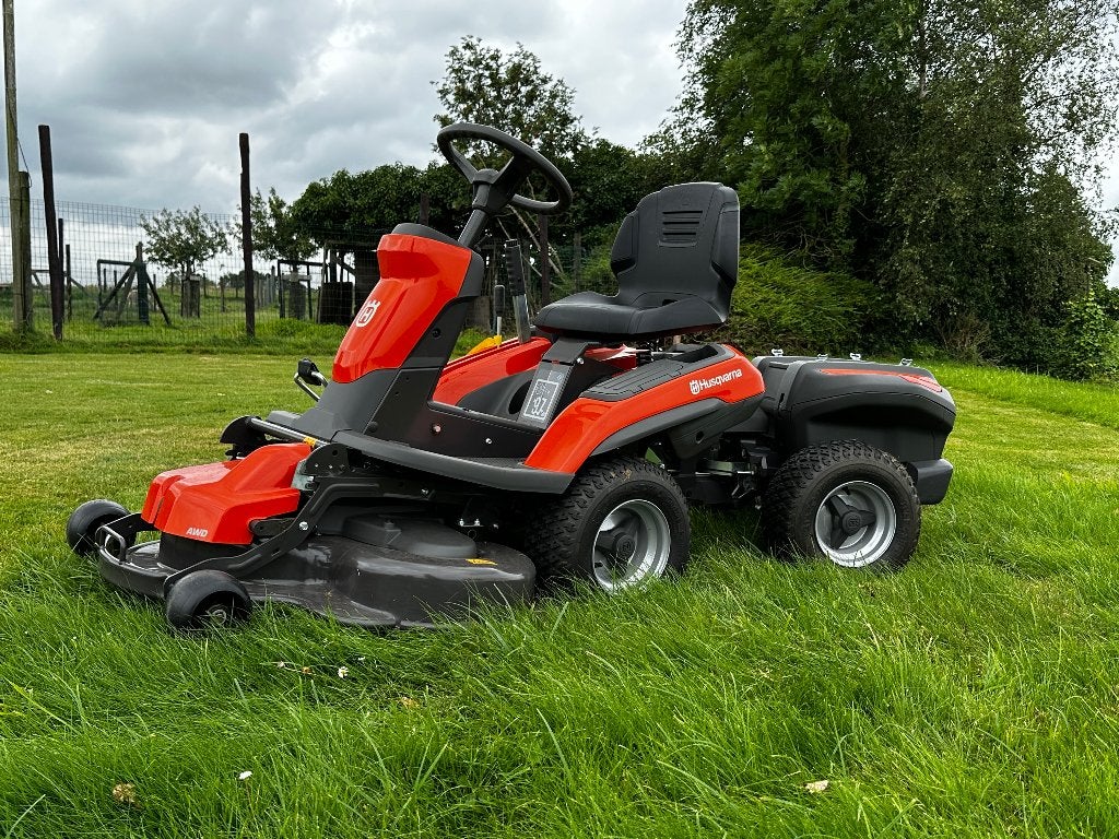 Husqvarna R200iX AWD Accu 103cm Maaidek Showroommodel