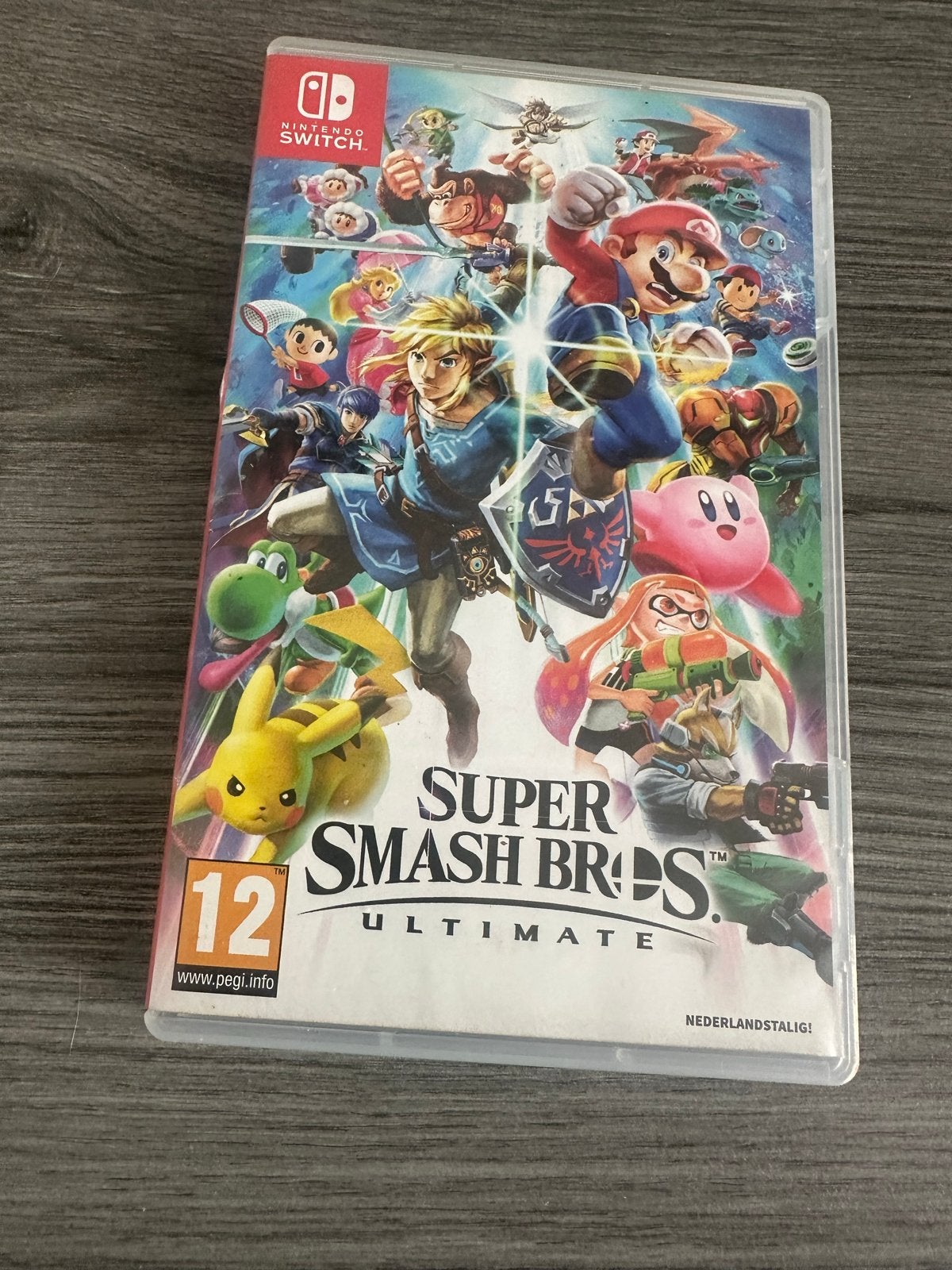 Super Smash Bros. Ultimate - Nintendo Switch, Spelcomputers en Games, Ophalen, Vechten, Eén computer, Zo goed als nieuw