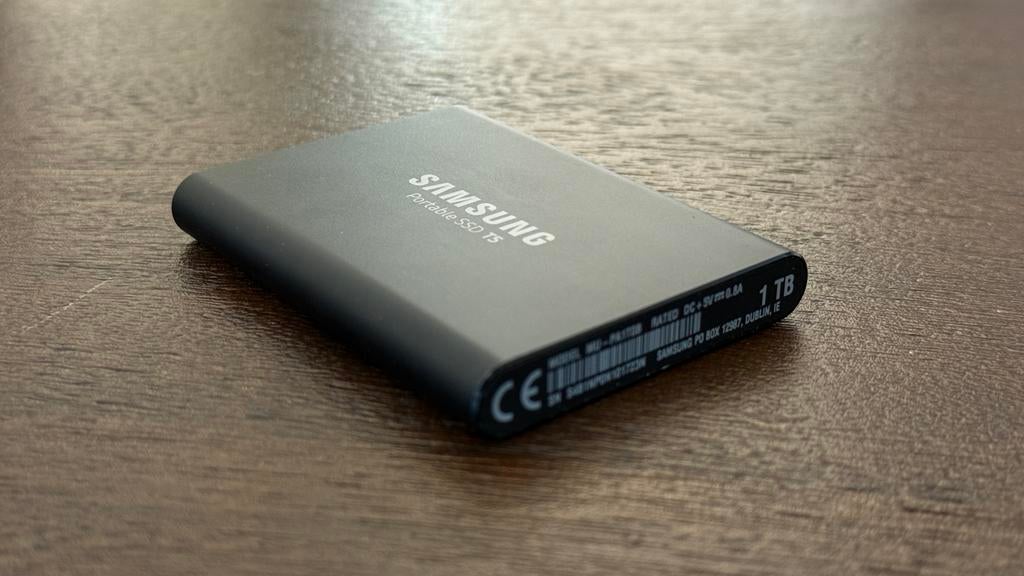 Samsung Portable SSD T5 1TB Externe SSD - Zwart, Computers en Software, Harde schijven, Server, SSD, Ophalen of Verzenden, Zo goed als nieuw