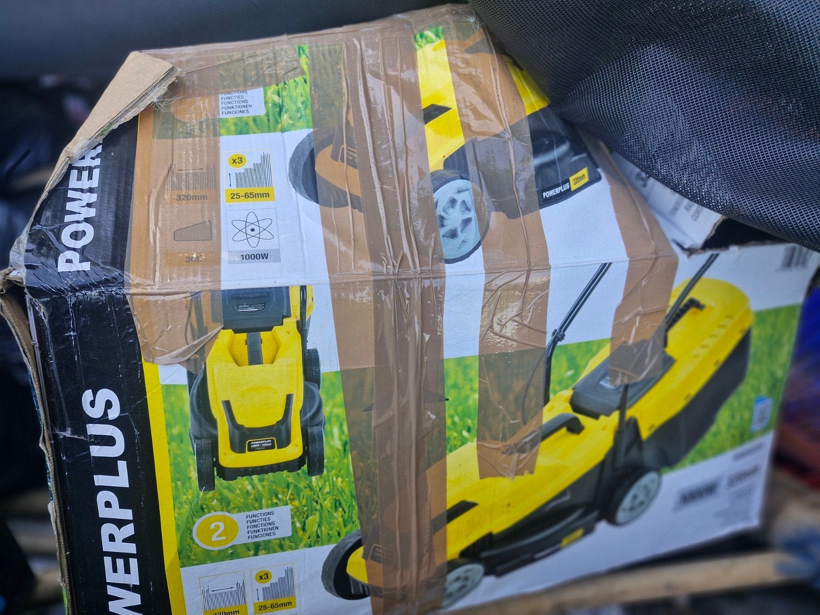 Grasmaaier te koop - Powerplus 1000W, Gebruikt, Elektrische grasmaaier, Ophalen of Verzenden, 30 t/m 39 cm