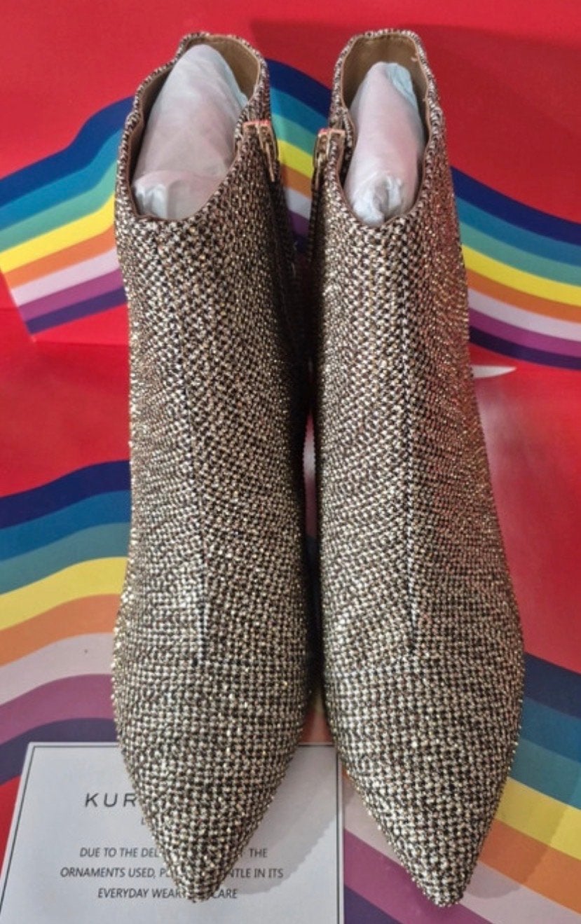 Kurt Geiger enkellaarsjes maat 38 ZGAN, Kleding | Dames, Schoenen, Ophalen of Verzenden, Zo goed als nieuw, Overige kleuren, Lage of Enkellaarzen