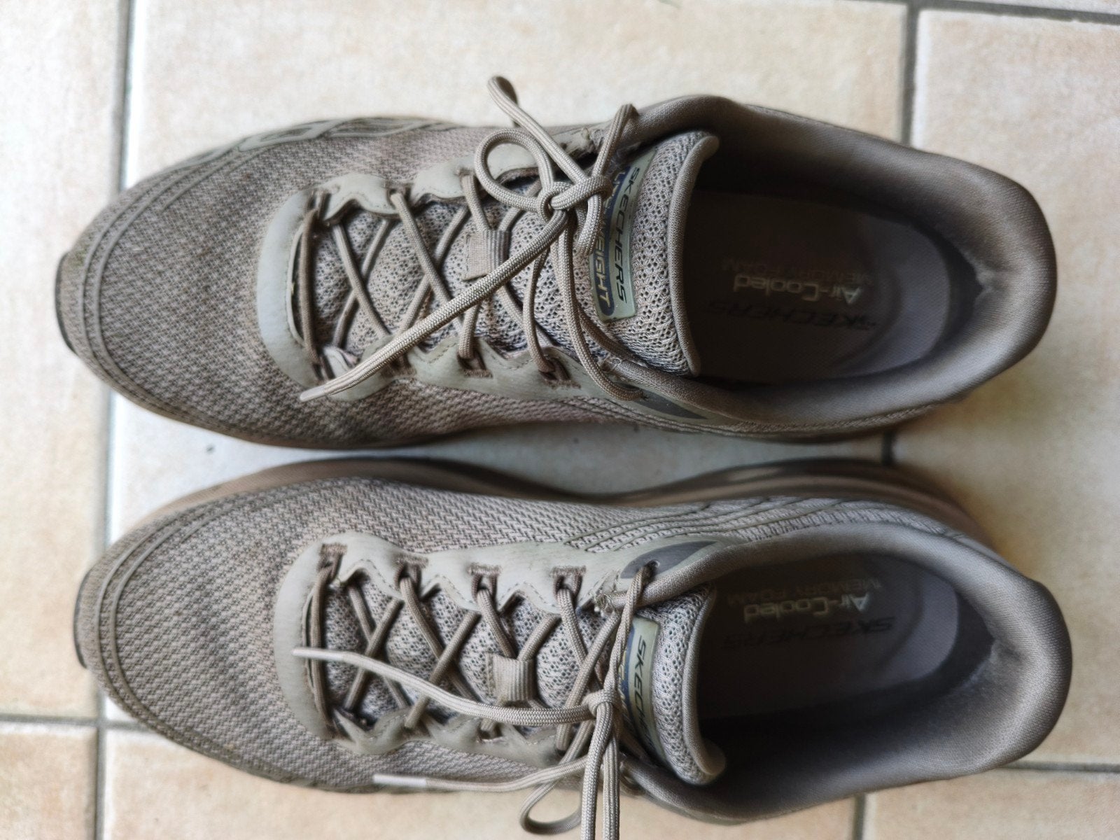 Skechers maat 44, Bruin, Ophalen of Verzenden, Skechers, Sneakers of Gympen