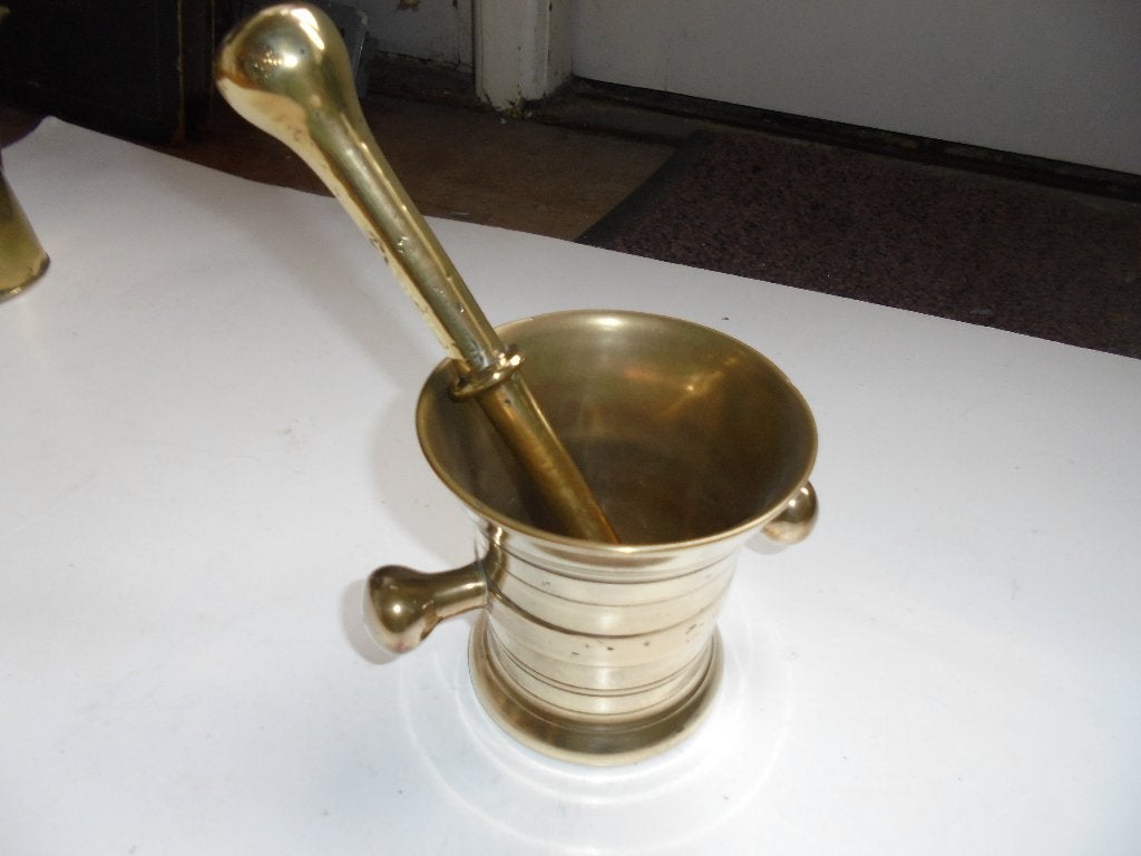 Antieke Messing vijzel (K-BKB-81), Ophalen