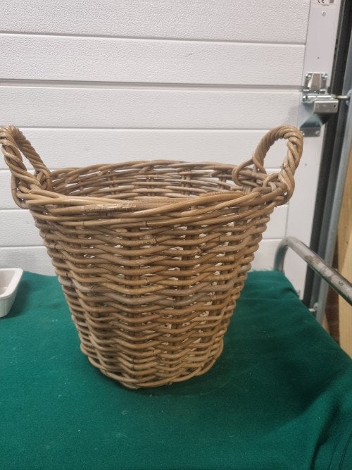 Mand bamboe grof gevlochten met hengsels, Huis en Inrichting, Woonaccessoires | Schalen en Manden, Ophalen of Verzenden, 'T Olde Gre-j