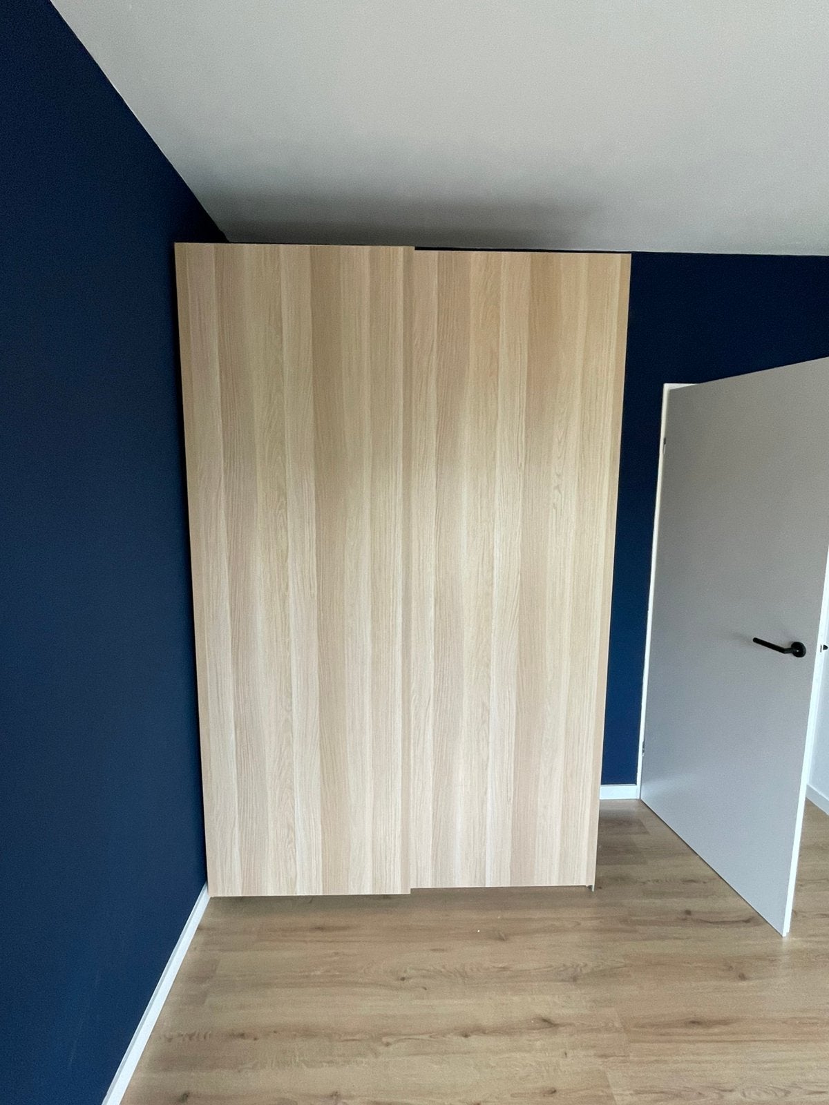 Ruime kledingkast zo goed als nieuw, Ophalen, 200 cm of meer, 150 tot 200 cm, Modern