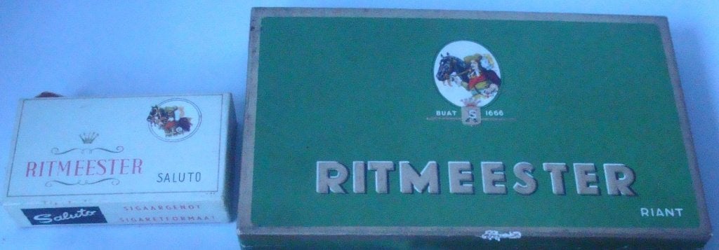 4 verpakkingen Ritmeester Veenendaal sigaren: Saluto, Riant, Verzamelen, Ophalen of Verzenden, Zo goed als nieuw, Tabaksdoos of Verpakking