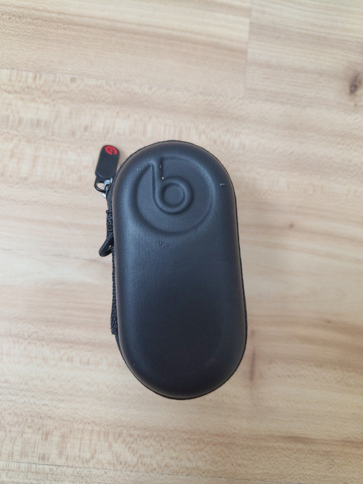 Beats Powerbeats met hoesje - mist een dopje, Ophalen of Verzenden, Gebruikt, Over oor (circumaural), Beats