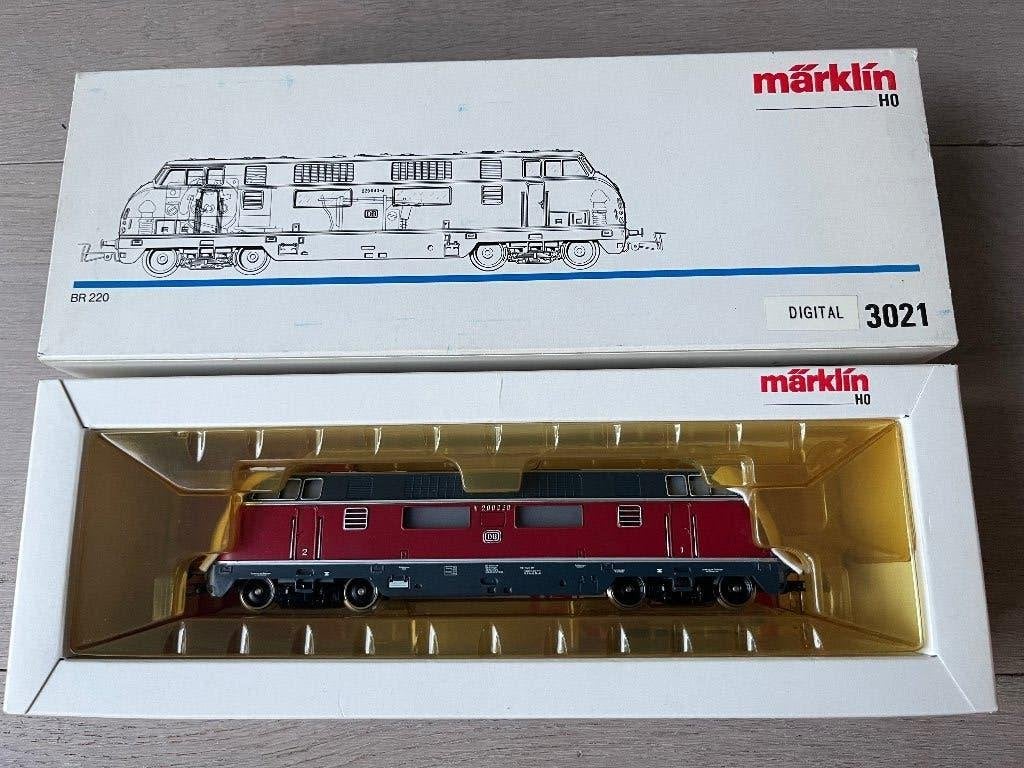 Marklin 3021 ho locomotief in zeer mooie staat, Hobby en Vrije tijd, Modeltreinen | H0, Wisselstroom, Locomotief, Verzenden, Zo goed als nieuw