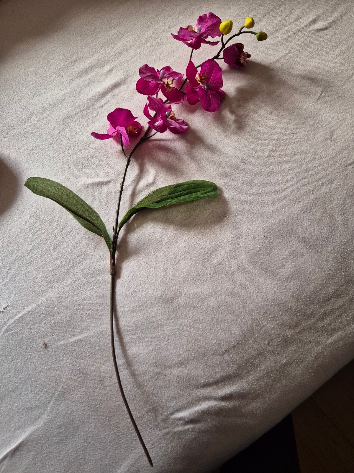 Decoratieve kunstbloem - paarse orchidee, Kunstbloem, Nieuw, Textiel, Ophalen of Verzenden