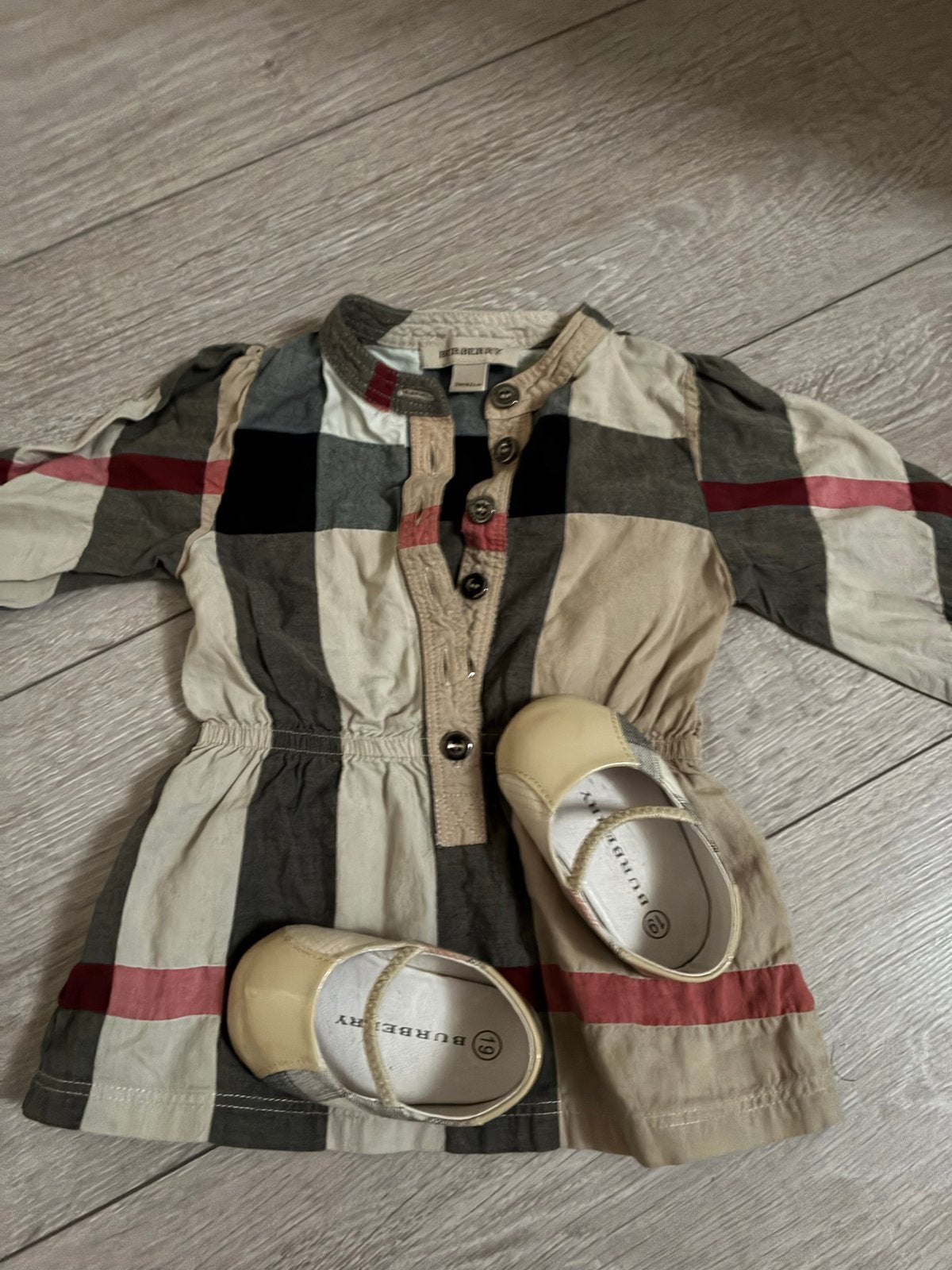 Orgineel burberry jurkje en schoentjes, Kinderen en Baby's, Ophalen of Verzenden, Zo goed als nieuw, Meisje, Schoentjes