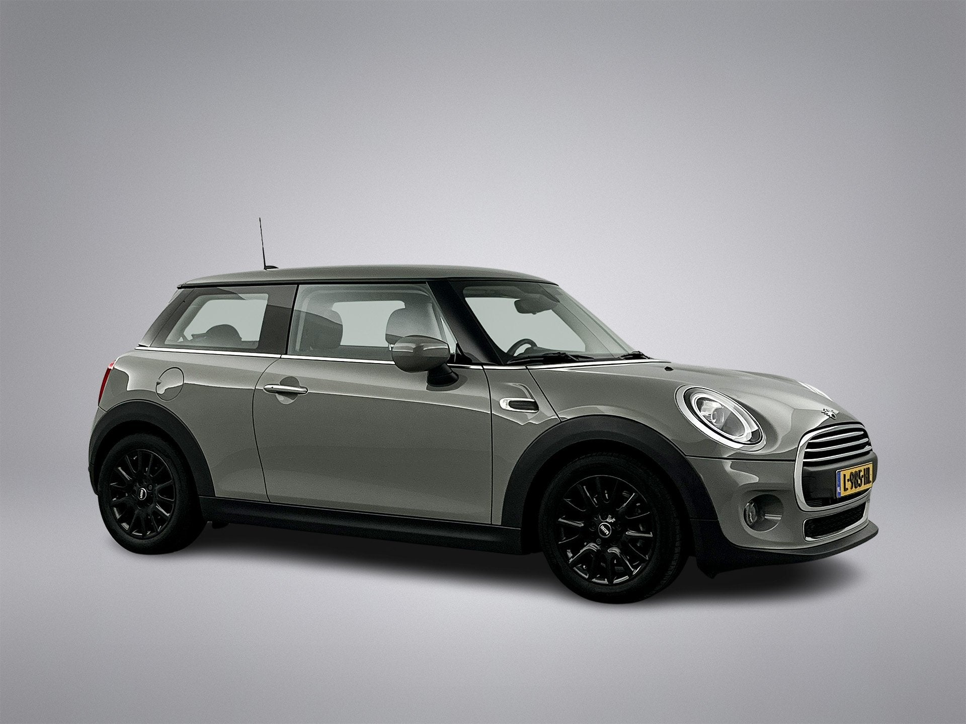 MINI 3-deurs 1.5 Essential Facelift Digital Cockpit/Carplay/, Voorwielaandrijving, Dealer onderhouden, Stof, 4 stoelen