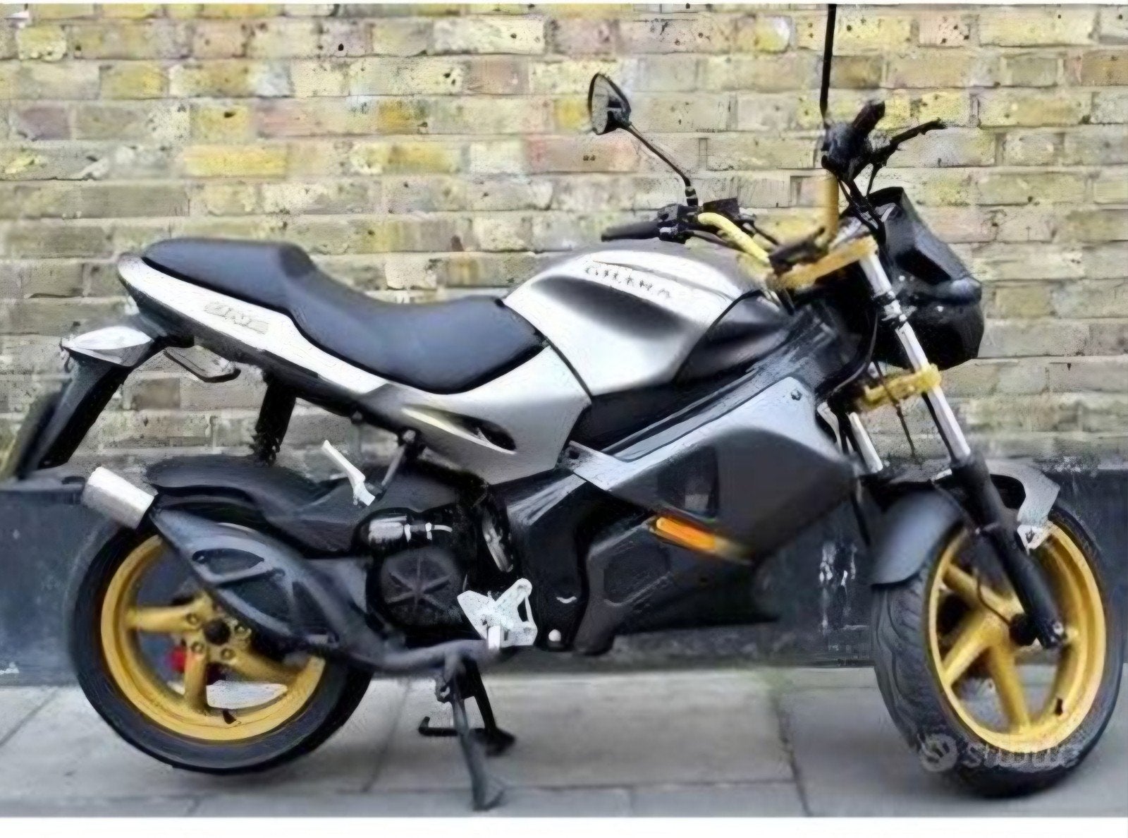 gezocht gilera dna 50cc goud/grijs, Ophalen of Verzenden, Zo goed als nieuw, Gilera