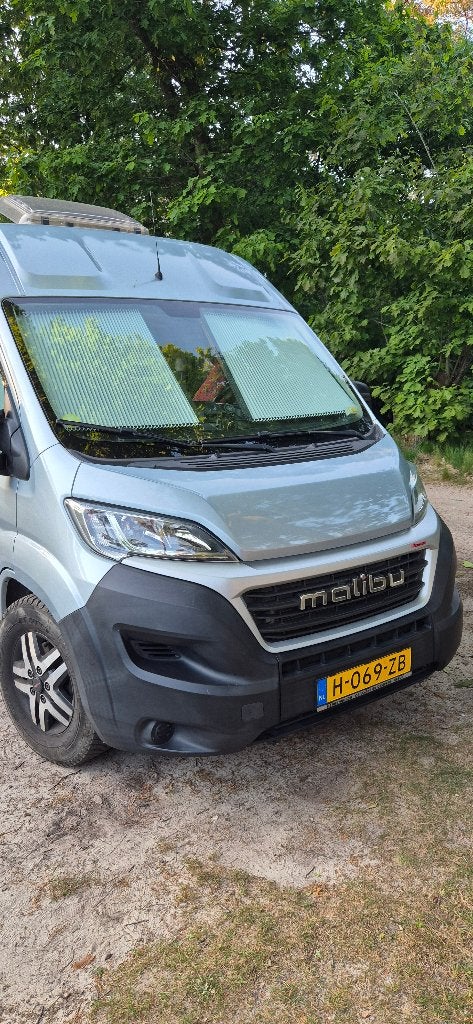 Malibu Buscamper - met karakterestieke ronde raampjes, Caravans en Kamperen, Campers, Automaat, Chemisch toilet, Ringverwarming