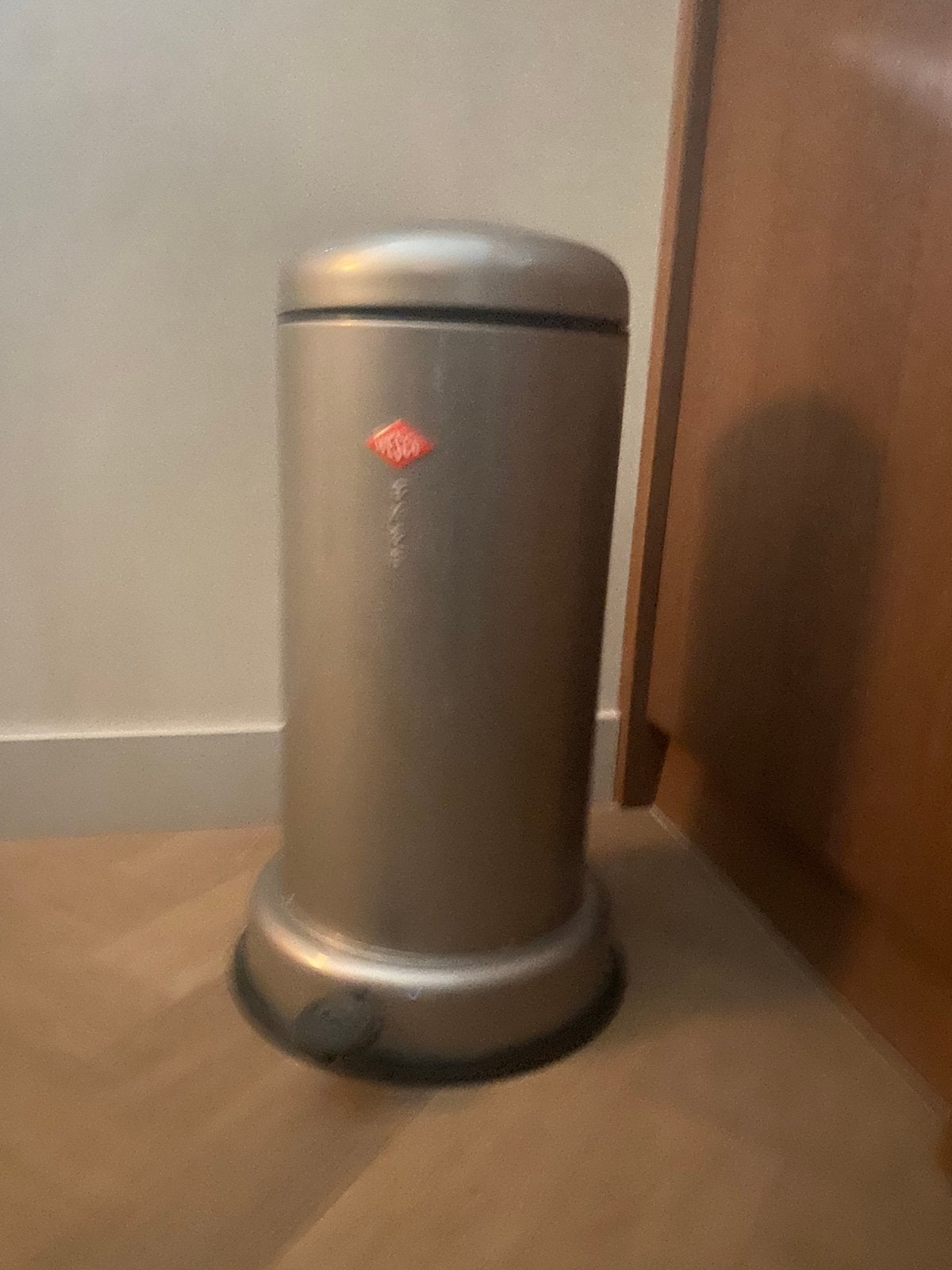 Wesco baseboy 20 liter prullenbak nieuwzilver grijs, Ophalen, 50 – 75, Met pedaal, Metaal