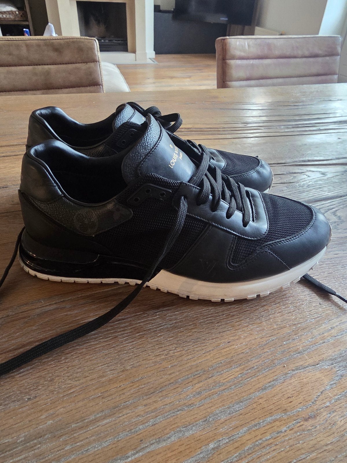 Louis Vuitton Run Away Sneakers Zwart Maat 40, Kleding | Heren, Zwart, Ophalen of Verzenden, Louis Vuitton, Sneakers of Gympen