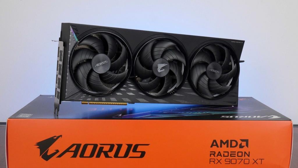 Gigabyte RX 9070 XT Aorus ELITE 16gb, Ophalen of Verzenden, Zo goed als nieuw, GDDR6, PCI-Express 4
