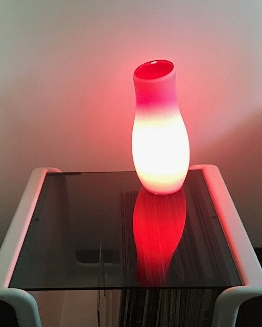 Nette tafellamp van het merk Ikea model Mylonit, Met schakelaar, 30 cm, Ophalen of Verzenden, Rood