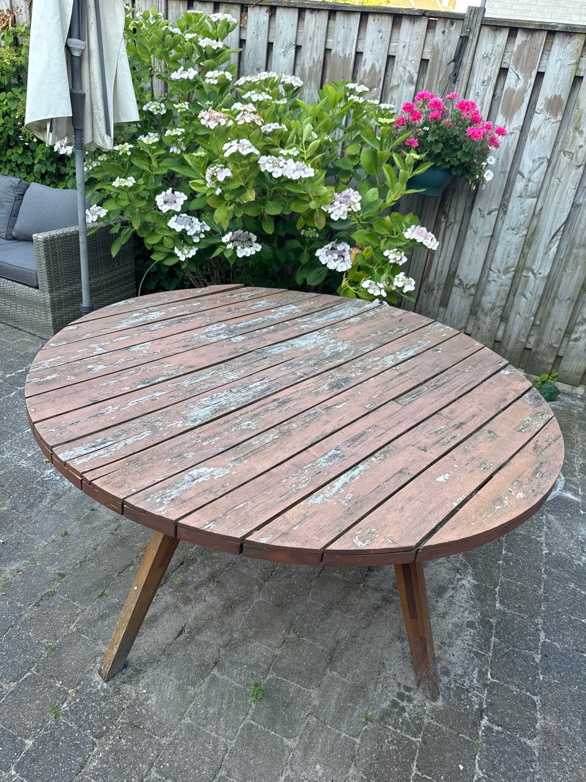 Ronde houten tuintafel - Ø 150 cm, 77 cm hoog, Ophalen, Gebruikt, Rond, Hout