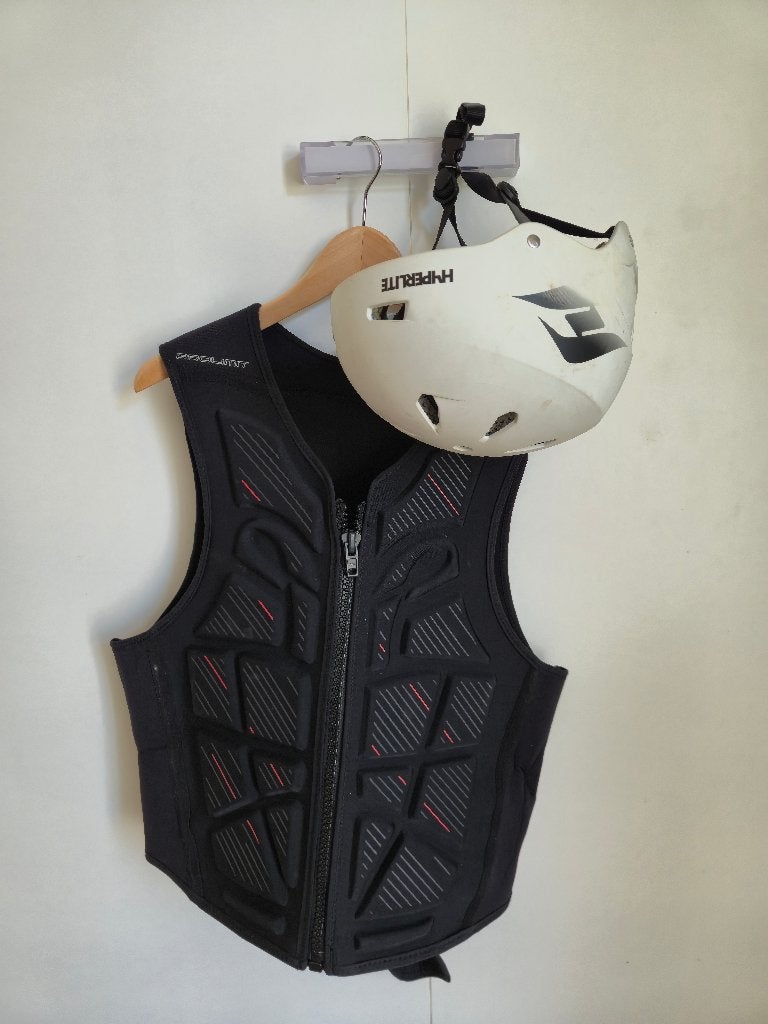 Prolimit Impact Vest (XL) + Hyperlite Helm (L), Ophalen, Gebruikt, Overige typen