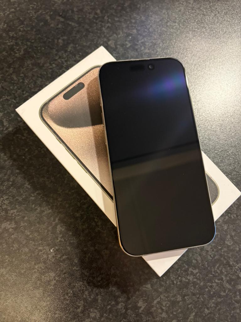 iPhone 15 Pro 128GB Naturel Titanium, Telecommunicatie, Mobiele telefoons | Apple iPhone, Ophalen, 128 GB, Zo goed als nieuw, 87 %