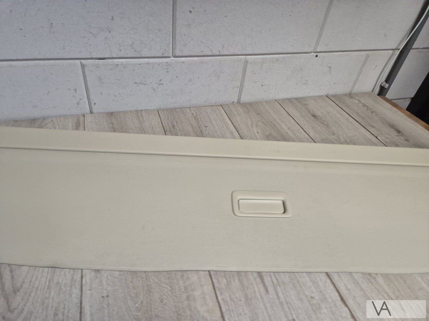 Volvo V70 2007 - 2016 rolhoes rollo hoedenplank beige €100, Gebruikt, -, -, Ophalen of Verzenden