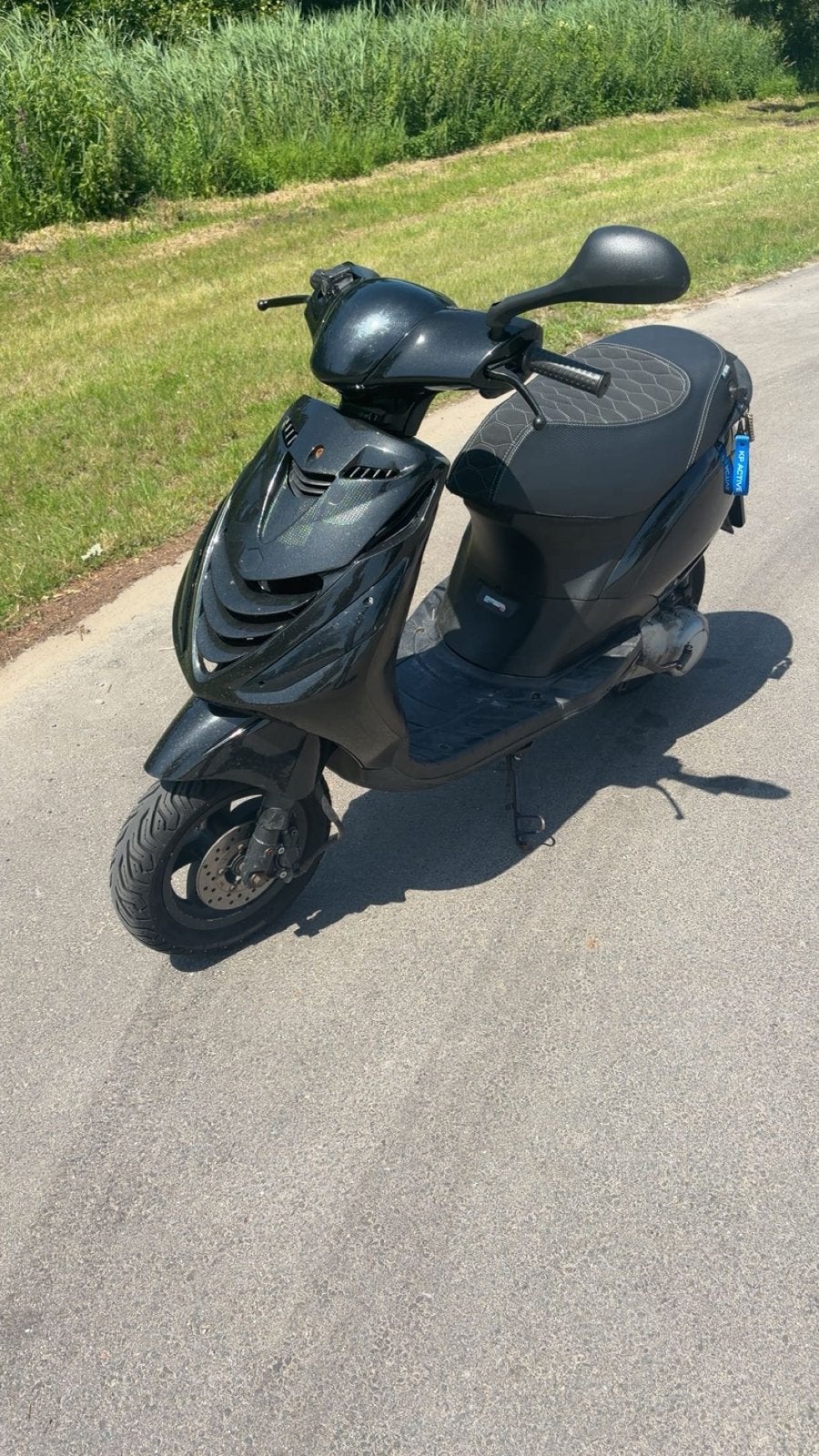 Zip 50cc 2t, Fietsen en Brommers, Scooters | Piaggio, Ophalen, Tweetakt, Gebruikt, Maximaal 45 km/u