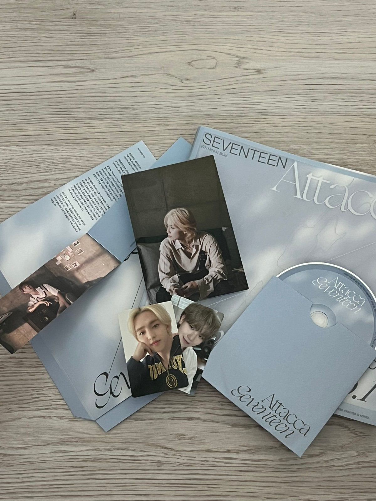 Seventeen attacca, Verzenden, Zo goed als nieuw