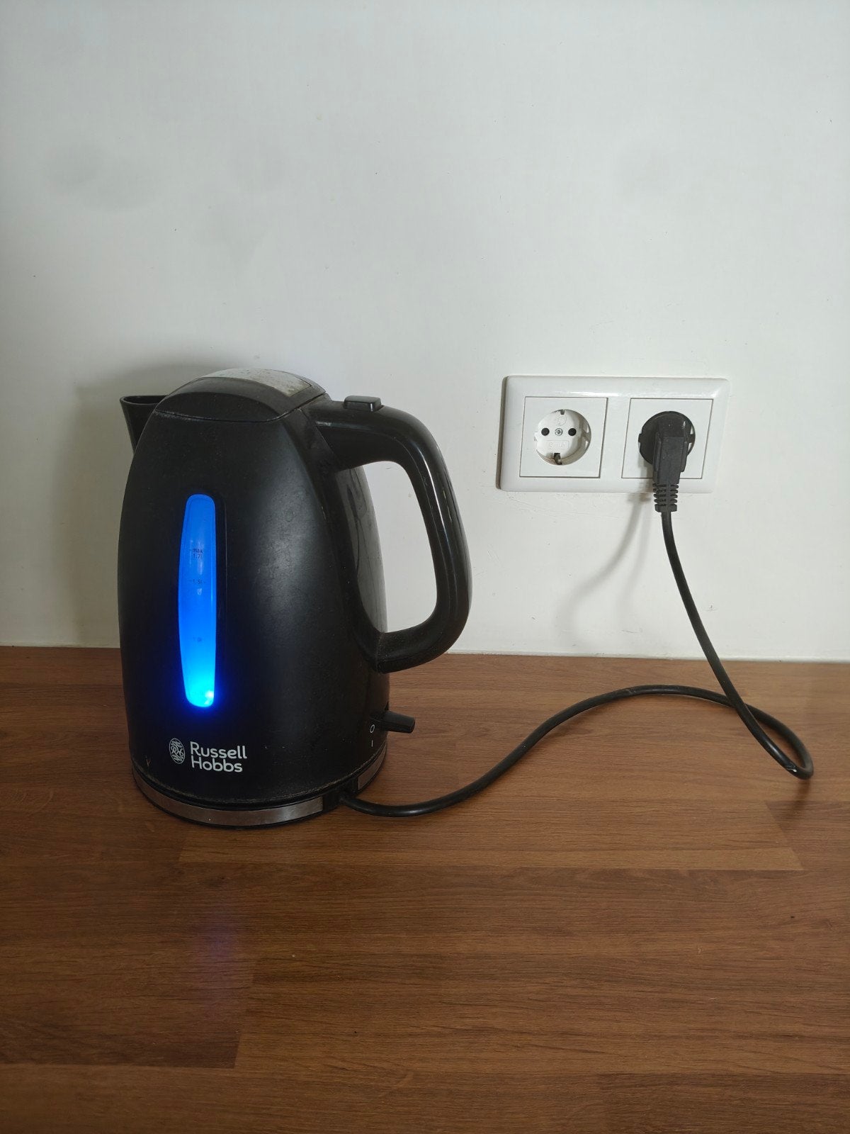 Russel Hobbs waterkoker, Witgoed en Apparatuur, Waterkokers, 1 tot 2 liter, Ophalen, Gebruikt