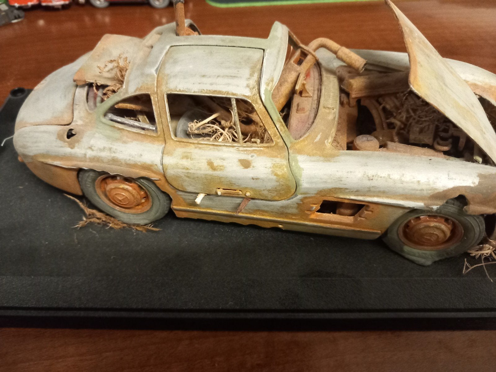 Unieke Mercedes-Benz 300 SL schaalmodel - Verouderd gemaakt, Ophalen of Verzenden, Gebruikt, Auto