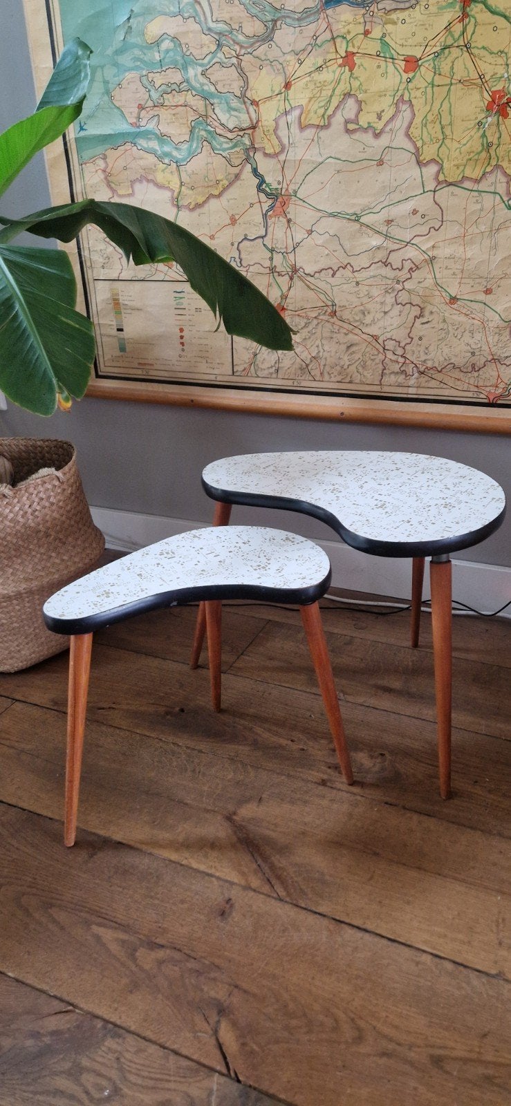 retro miniset niervorm / vintage bijzettafeltjes, Ophalen, Huis en Inrichting