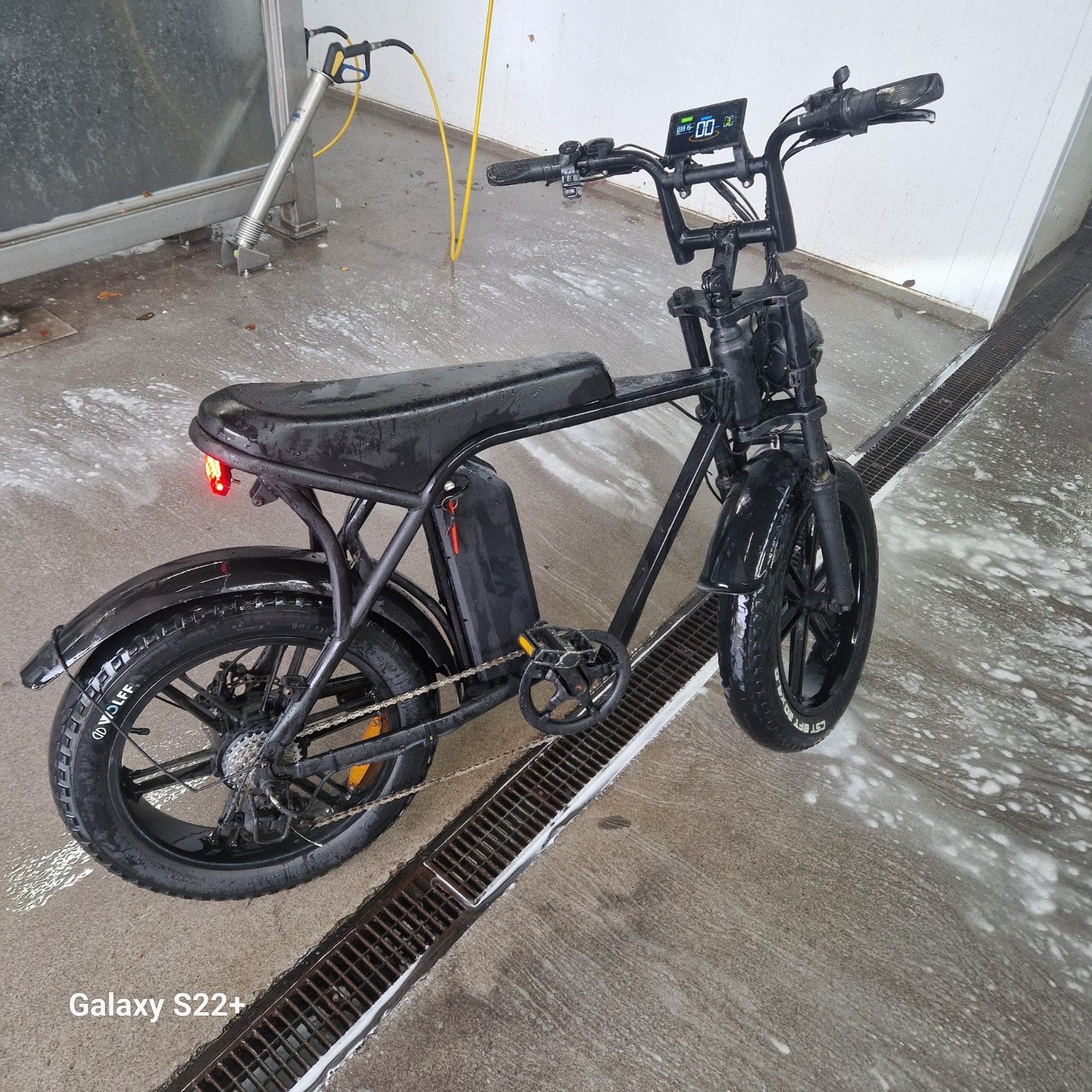 Fatbike V8 te koop, Fietsen en Brommers, Overige merken, Gebruikt, Ophalen of Verzenden, 51 tot 55 cm