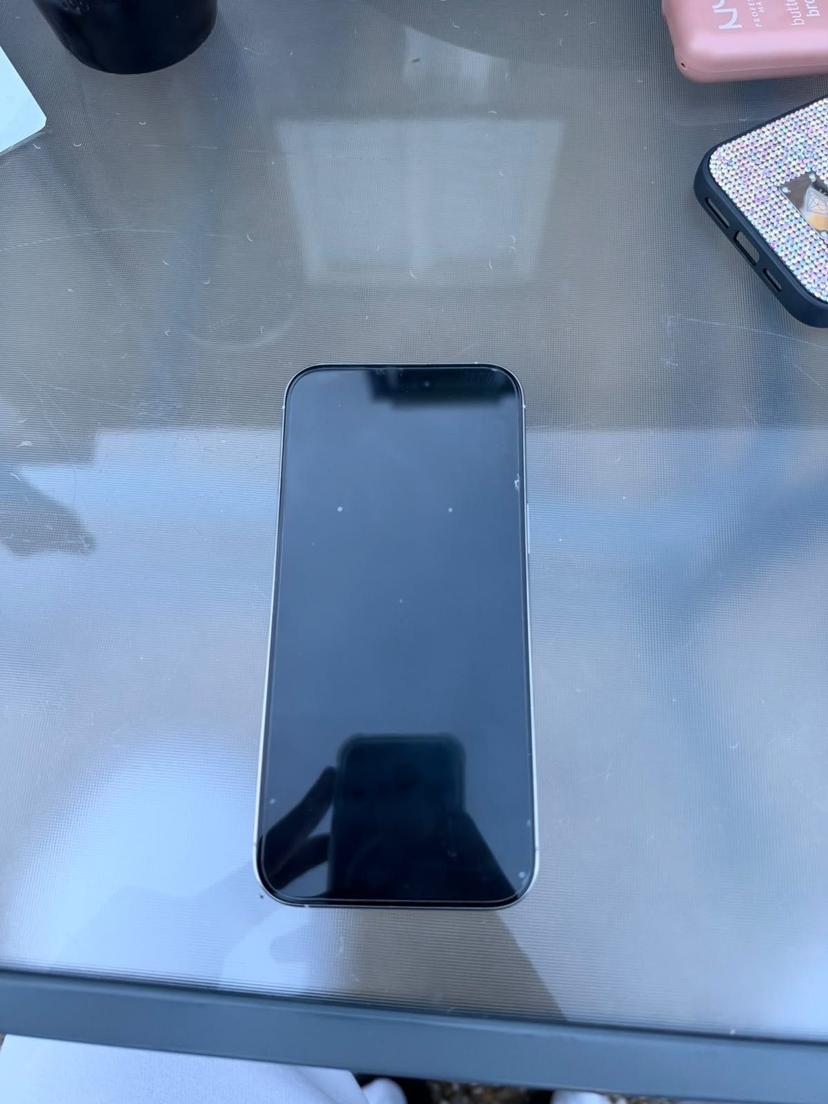 Foto 2 van iPhone 16 Pro Max - Zo goed als nieuw