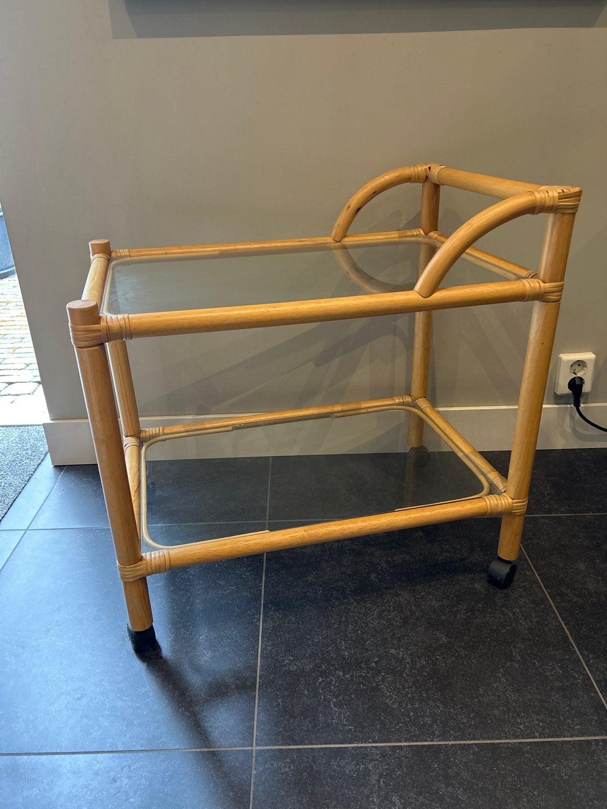 Bamboe serveerwagen met 2 glasplaten, Ophalen, 50 – 75, 50 tot 100 cm, Rechthoekig