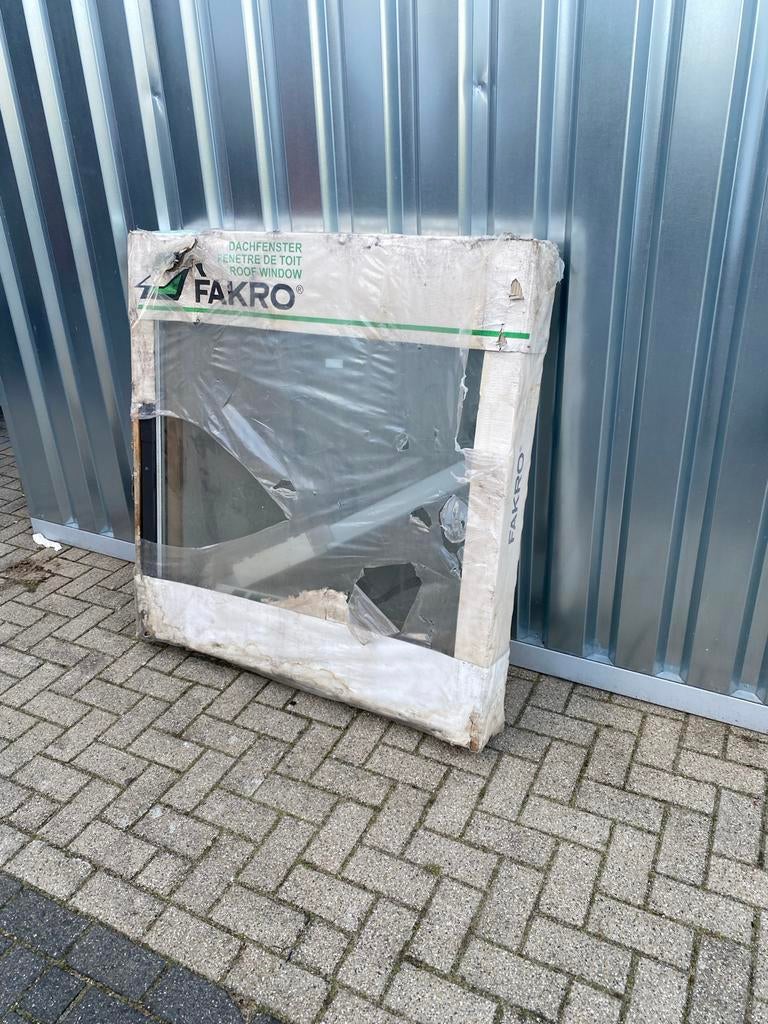 FAKRO Dakraam - Licht beschadigd, nieuw in verpakking, Doe-het-zelf en Verbouw, Glas en Ramen, Nieuw, Dakraam, Ophalen
