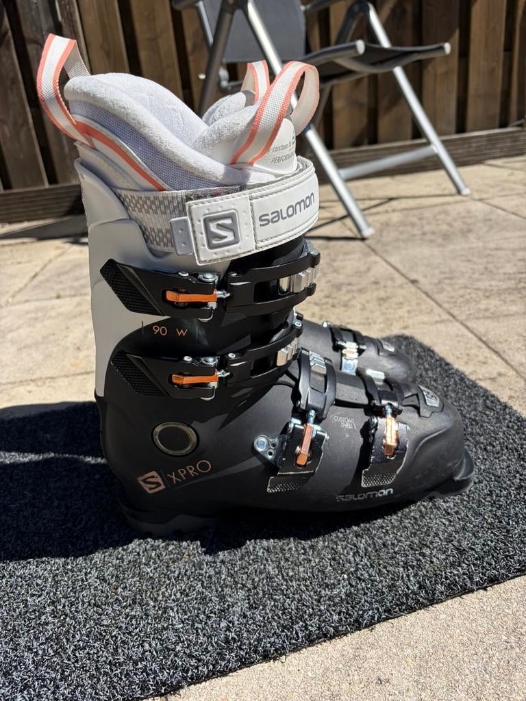 Salamon dames skischoenen 26.0/26.5, Sport en Fitness, Skiën en Langlaufen, Ophalen, Schoenen, Salomon, Zo goed als nieuw