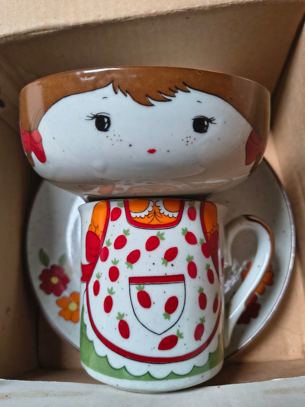 Vintage Kinderset 3-delig - Meisje met Aardbeien Schort, Ophalen of Verzenden, Nieuw