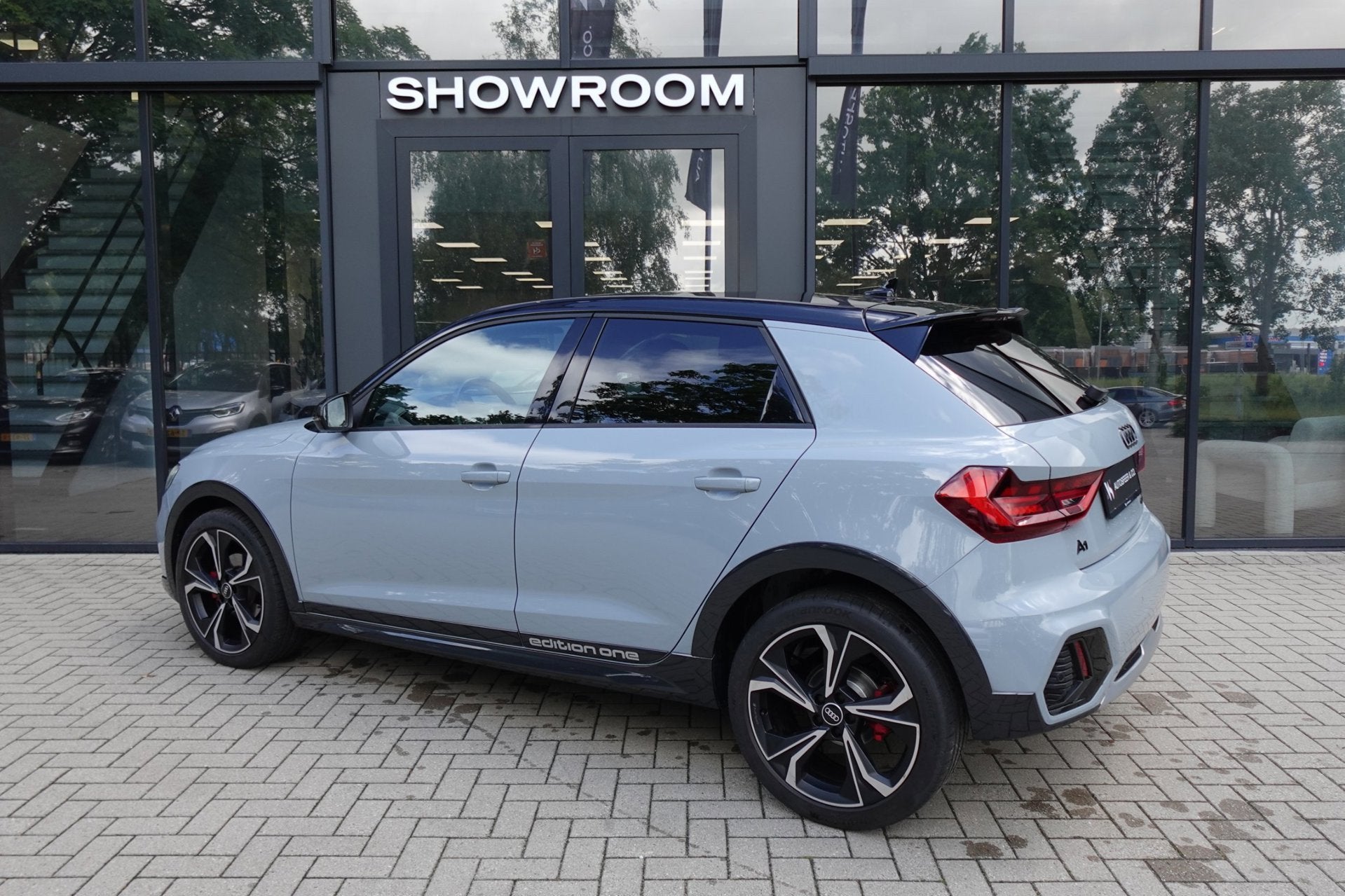 Audi A1 citycarver 35 TFSI S-Line KEYLESS SFEER CARPLAY', Auto's, Audi, Stof, Zwart, 4 cilinders, Bedrijf