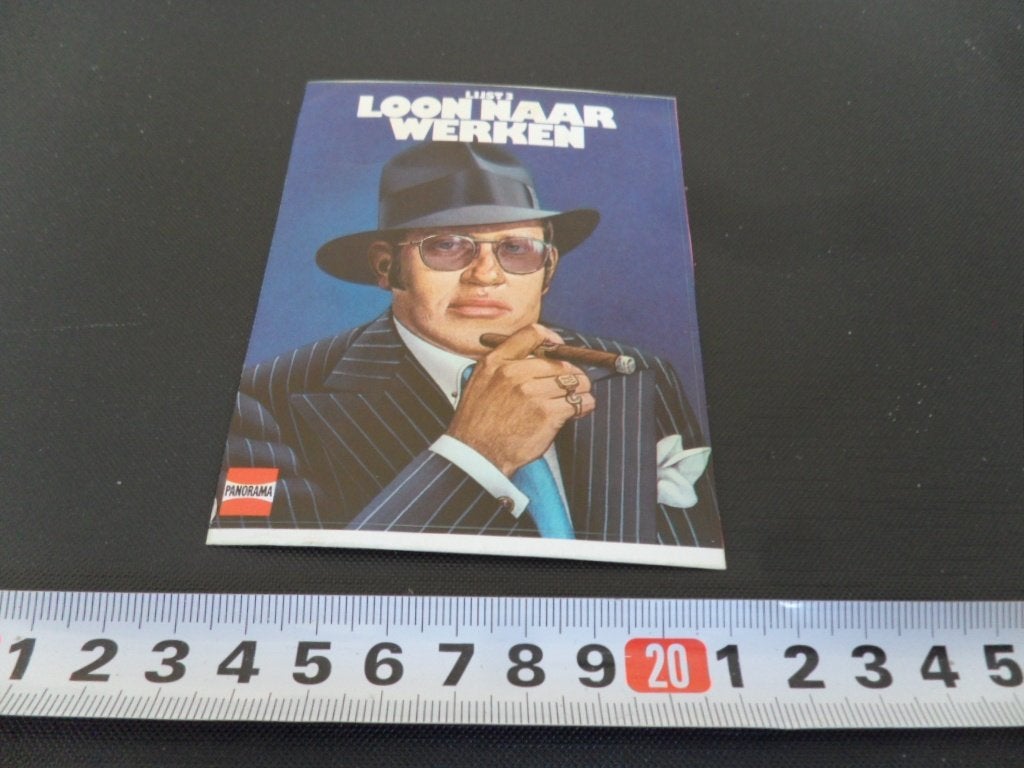 sticker politiek panorama karikatuur hans wiegel, Verzamelen, Stickers, Ophalen, Zo goed als nieuw