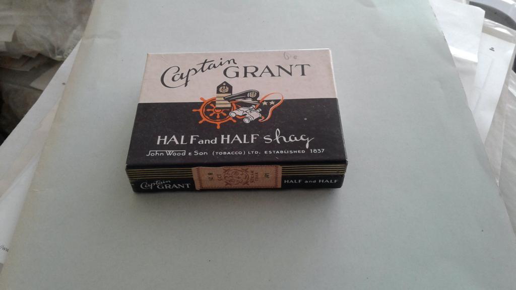 shagdoosje Half and Half Shag, Captain Grant (Nederland), Ophalen of Verzenden, Gebruikt, Tabaksdoos of Verpakking