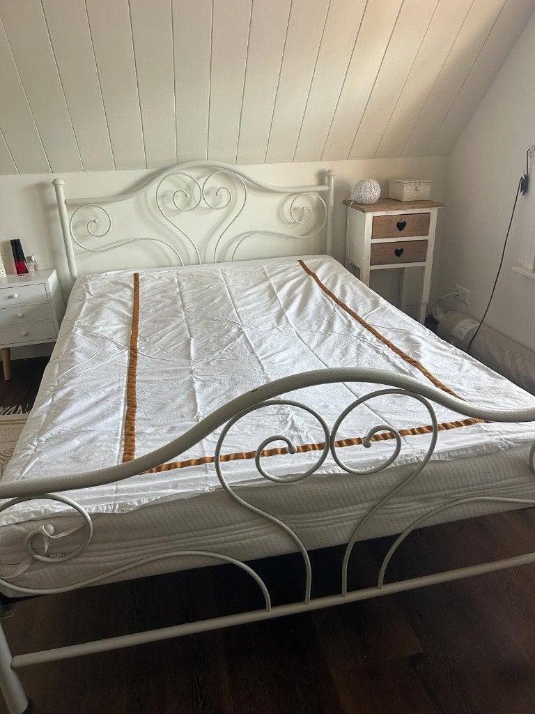 Romantisch metalen bed, Ophalen, Gebruikt, Wit, Tweepersoons